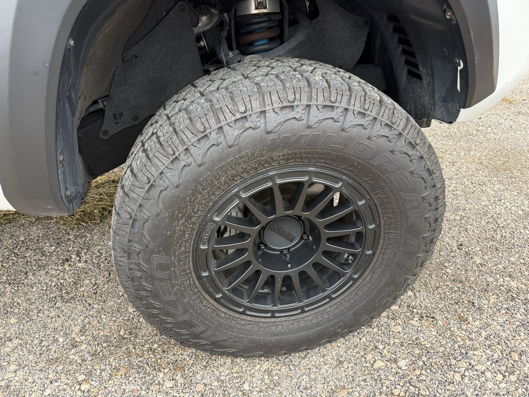 Used 2021 Toyota Tacoma TRD Off-Road w/ Technology Package AWD/4WD image 9