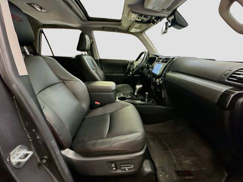 Used 2024 Toyota 4Runner TRD Off-Road Premium w/ Moonroof Package AWD/4WD image 32