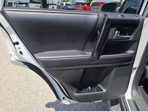 Used 2016 Toyota 4Runner Trail Premium AWD/4WD image 12