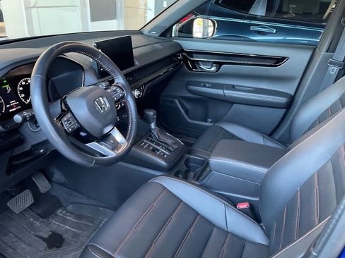 Used 2025 Honda CR-V Sport Touring image 9