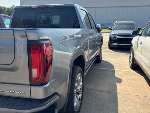 Used 2024 GMC Sierra 1500 Denali w/ Denali Reserve Package AWD/4WD image 4