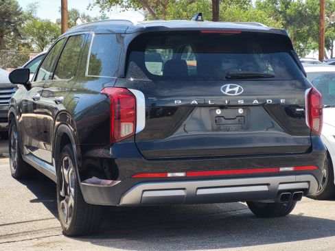 Used 2024 Hyundai Palisade Limited AWD/4WD image 27