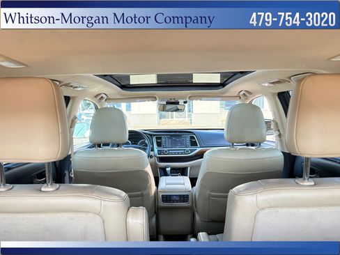 Used 2017 Toyota Highlander Limited Platinum FWD image 39