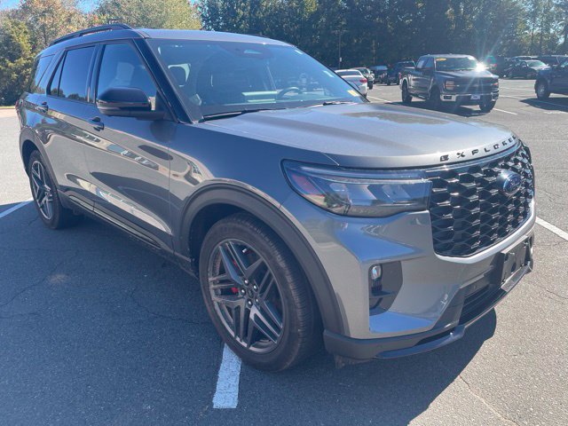 Used 2025 Ford Explorer ST w/ Sun And Sound Package AWD/4WD image 7