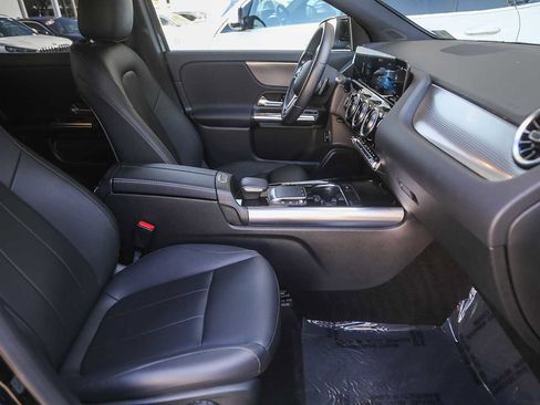 Used 2022 Mercedes-Benz GLA 250 image 12