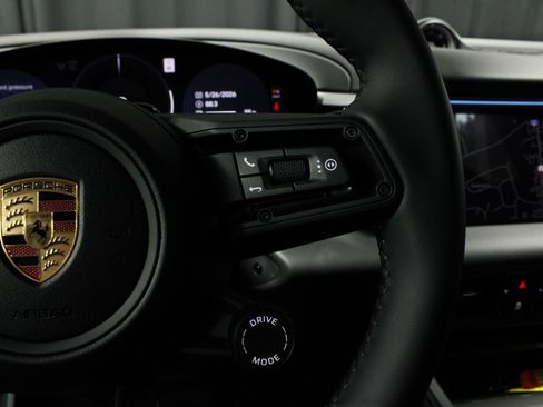 New 2026 Porsche Macan 4 Electric AWD/4WD image 26
