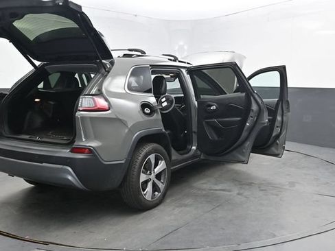Used 2020 Jeep Cherokee Limited FWD image 57