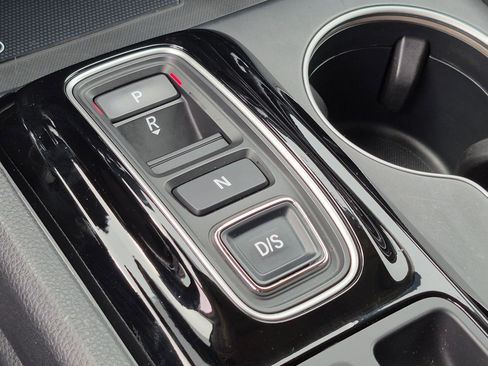 Certified 2023 Honda Pilot Touring image 24