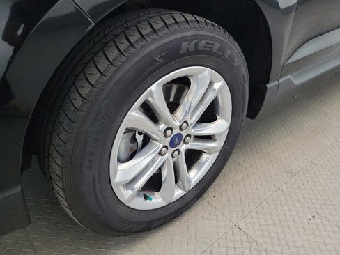 Used 2018 Ford Edge SEL w/ Equipment Group 201A AWD/4WD image 31