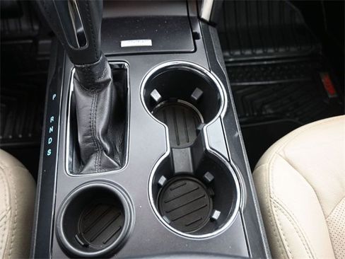 Used 2018 Ford Explorer Limited w/ Equipment Group 301A image 9