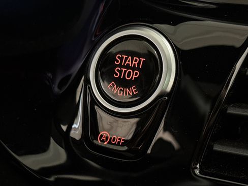 Used 2023 BMW 530i w/ Convenience Package image 33