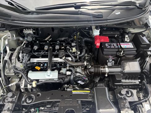 Used 2025 Nissan Versa SV FWD image 30