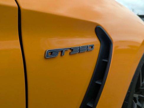Used 2018 Ford Mustang Shelby GT350 w/ Electronics Package RWD image 9
