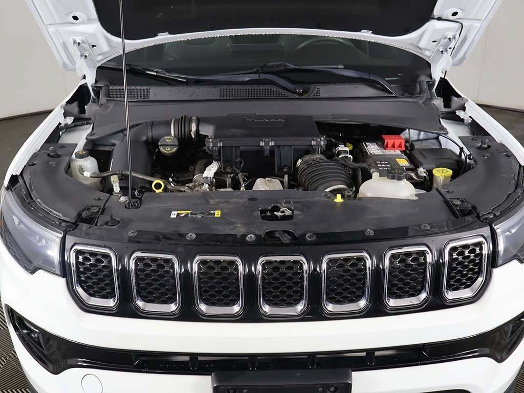 Used 2023 Jeep Compass Limited w/ Sun and Sound Group AWD/4WD image 21