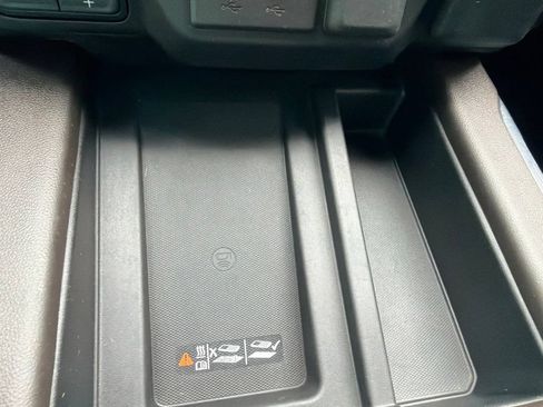 Used 2020 GMC Sierra 3500 Denali w/ Denali Ultimate Package AWD/4WD image 26