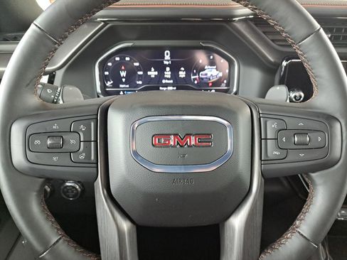 Used 2024 GMC Sierra 1500 AT4 w/ Technology Package AWD/4WD image 26