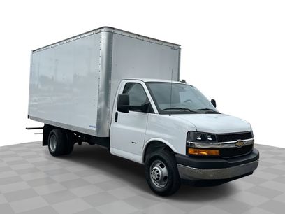 New 2024 Chevrolet Express 3500 Work Van w/ Power Convenience Package