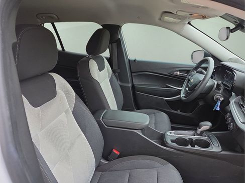 Used 2024 Chevrolet Trax LS image 14