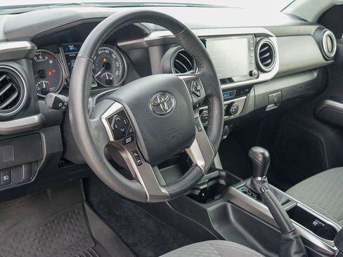 Used 2023 Toyota Tacoma SR5 RWD image 9