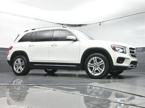 Used 2020 Mercedes-Benz GLB 250 GLB 250 w/ Premium Package image 33