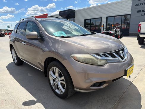Used 2011 Nissan Murano LE w/ Navigation Pkg AWD/4WD image 2