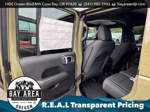 New 2026 Jeep Wrangler Unlimited Sahara w/ Safety Group AWD/4WD image 19
