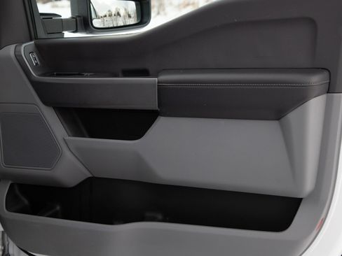 Used 2023 Ford F250 XLT AWD/4WD image 11