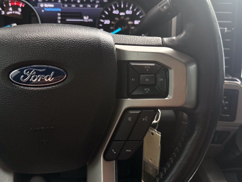 Used 2022 Ford F250 Lariat w/ Black Appearance Package AWD/4WD image 32