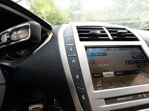 Used 2019 Lincoln MKZ Reserve w/ Reserve Plus Package AWD/4WD image 36