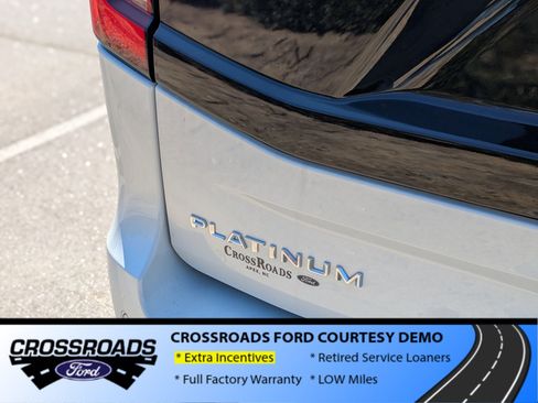 New 2025 Ford Expedition Platinum w/ Platinum Ultimate Package image 31