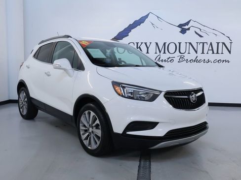 Used 2019 Buick Encore Preferred image 1