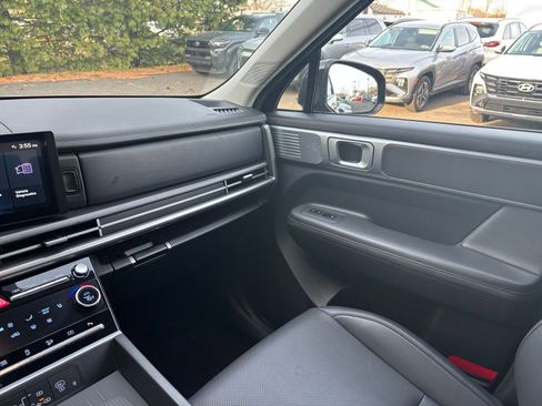Used 2025 Hyundai Santa Fe SEL image 38