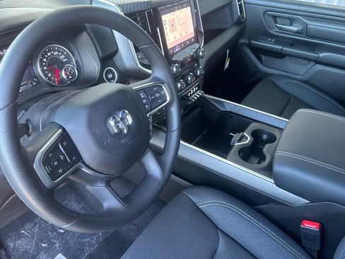 New 2026 RAM 1500 Express AWD/4WD image 9