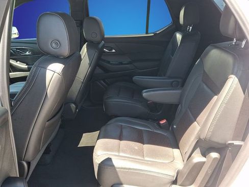Used 2022 Chevrolet Traverse High Country FWD image 7