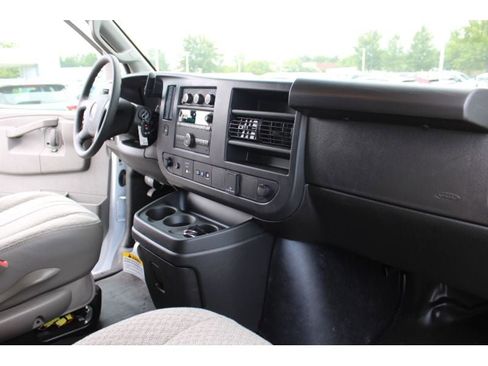 New 2025 Chevrolet Express 2500 w/ Driver Convenience Package image 27