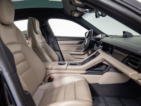 Used 2022 Porsche Taycan 4S image 29