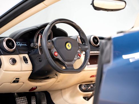Used 2010 Ferrari California image 47