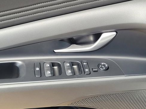New 2026 Hyundai Elantra Limited FWD image 14