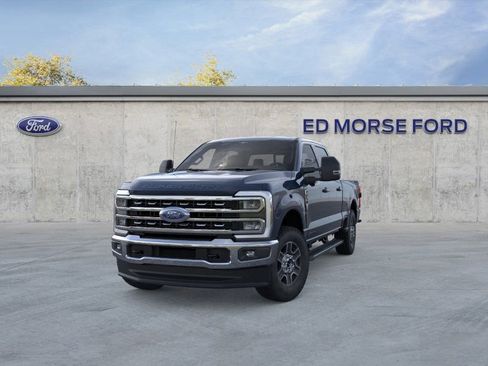 New 2025 Ford F250 Lariat w/ FX4 Off-Road Package image 2