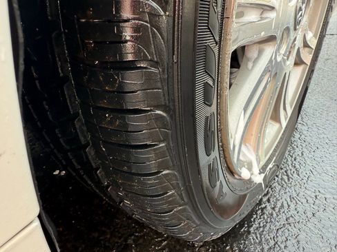 Used 2007 Toyota Avalon Limited image 6