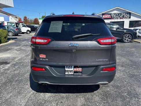 Used 2016 Jeep Cherokee Limited image 8