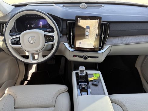New 2026 Volvo XC90 B6 Ultra w/ Lounge Package image 10