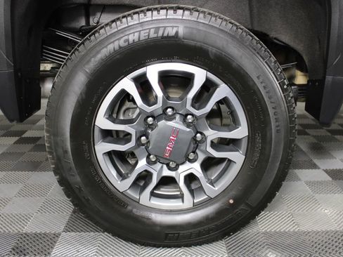 Used 2023 GMC Sierra 3500 SLE w/ SLE Convenience Package AWD/4WD image 14