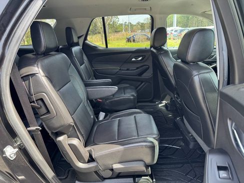 Used 2018 Chevrolet Traverse RS w/ LPO, Floor Liner Package image 47