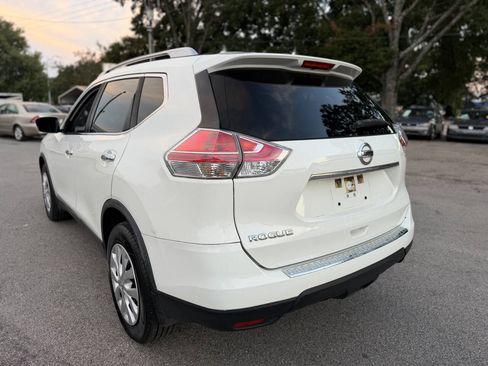 Used 2016 Nissan Rogue S w/ Appearance Package FWD image 3