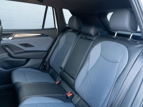 New 2026 Volkswagen Tiguan SE R-Line image 9