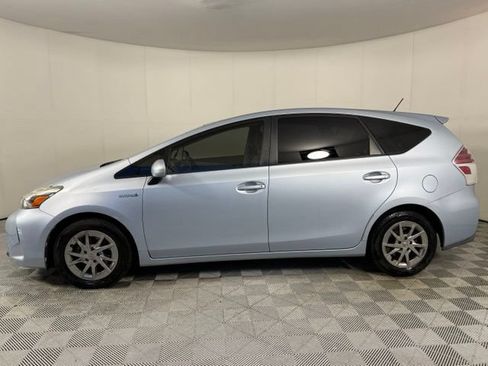 Used 2015 Toyota Prius V Four FWD image 2