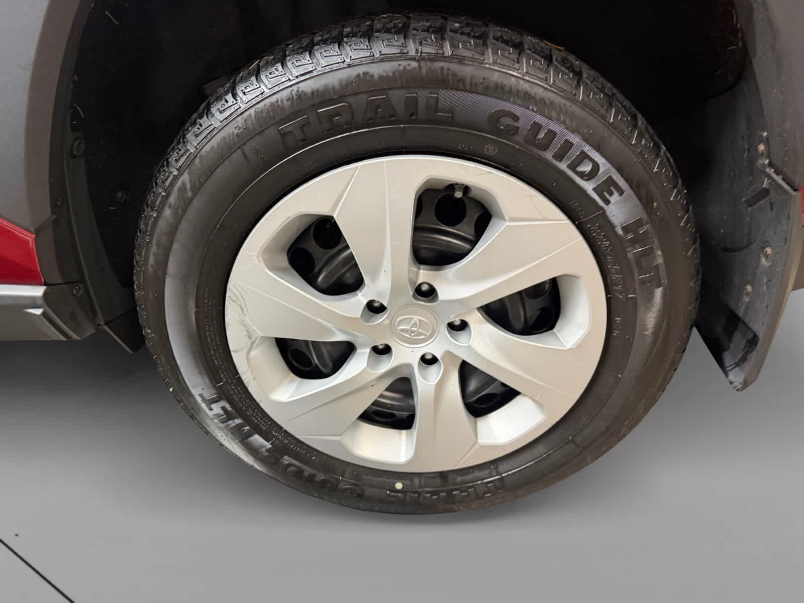 Used 2020 Toyota RAV4 LE w/ All Weather Liner Package AWD/4WD image 19