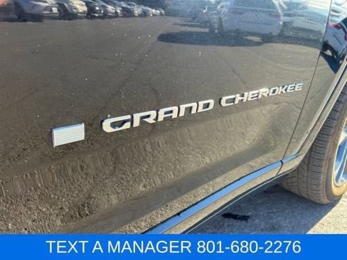 Used 2024 Jeep Grand Cherokee Overland w/ Trailer Tow Package AWD/4WD image 6