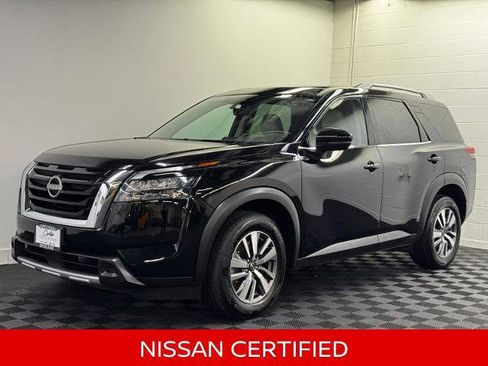 Certified 2025 Nissan Pathfinder SL AWD/4WD image 1